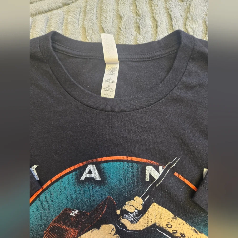 Kane Brown Graphic Concert T-Shirt Women's Size Med Like New - Picture 3 of 3